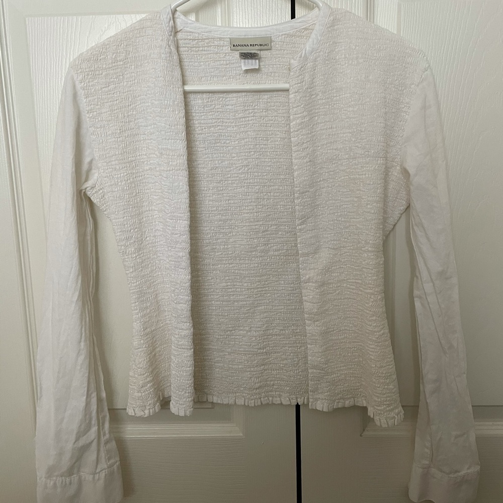 banana republic white cardigan in XS
